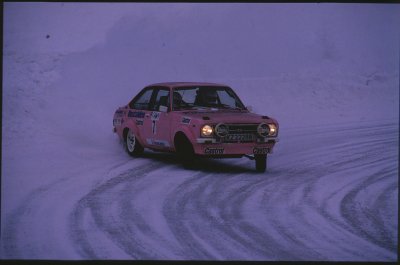 Ford Escort rosa 140505Untitled-67fbbsh.jpg