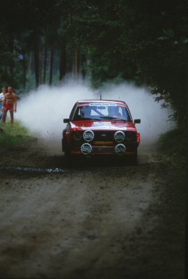 Ford Escort rød 1985 Bc28180 140413Untitled-33.jpg