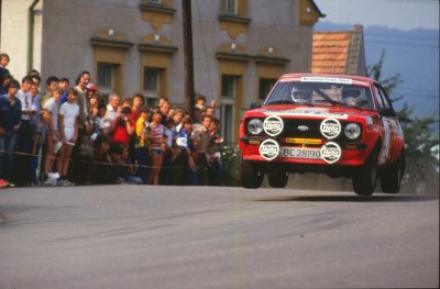 Ford escort rød BC28190 1985 140413Untitled-11.jpg