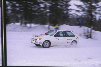 Ford Fiesta hvit 140604Untitled-53fbbsh.jpg