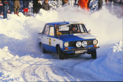 Lada DC30526 140403Untitled-6fbbsh.jpg