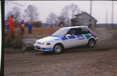 Mazda 323 140528Untitled-7.jpg