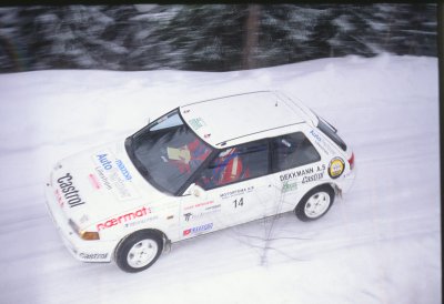 Mazda 323 hvit 140602Untitled-78 FBBL.jpg