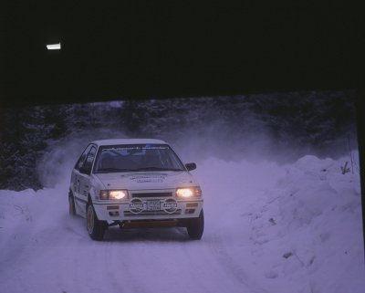 Mazda 323 hvit S 140602Untitled-72.jpg