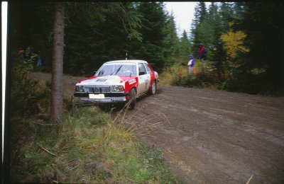 Opel Ascona B rød hvit 140526Untitled-1.jpg