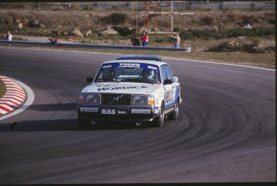 Volvo 240 racing 140429Untitled-16.jpg