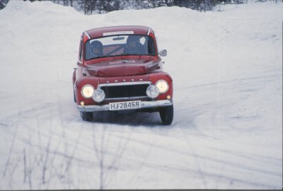 Volvo PV rød HJ28458 140402Untitled-24.jpg